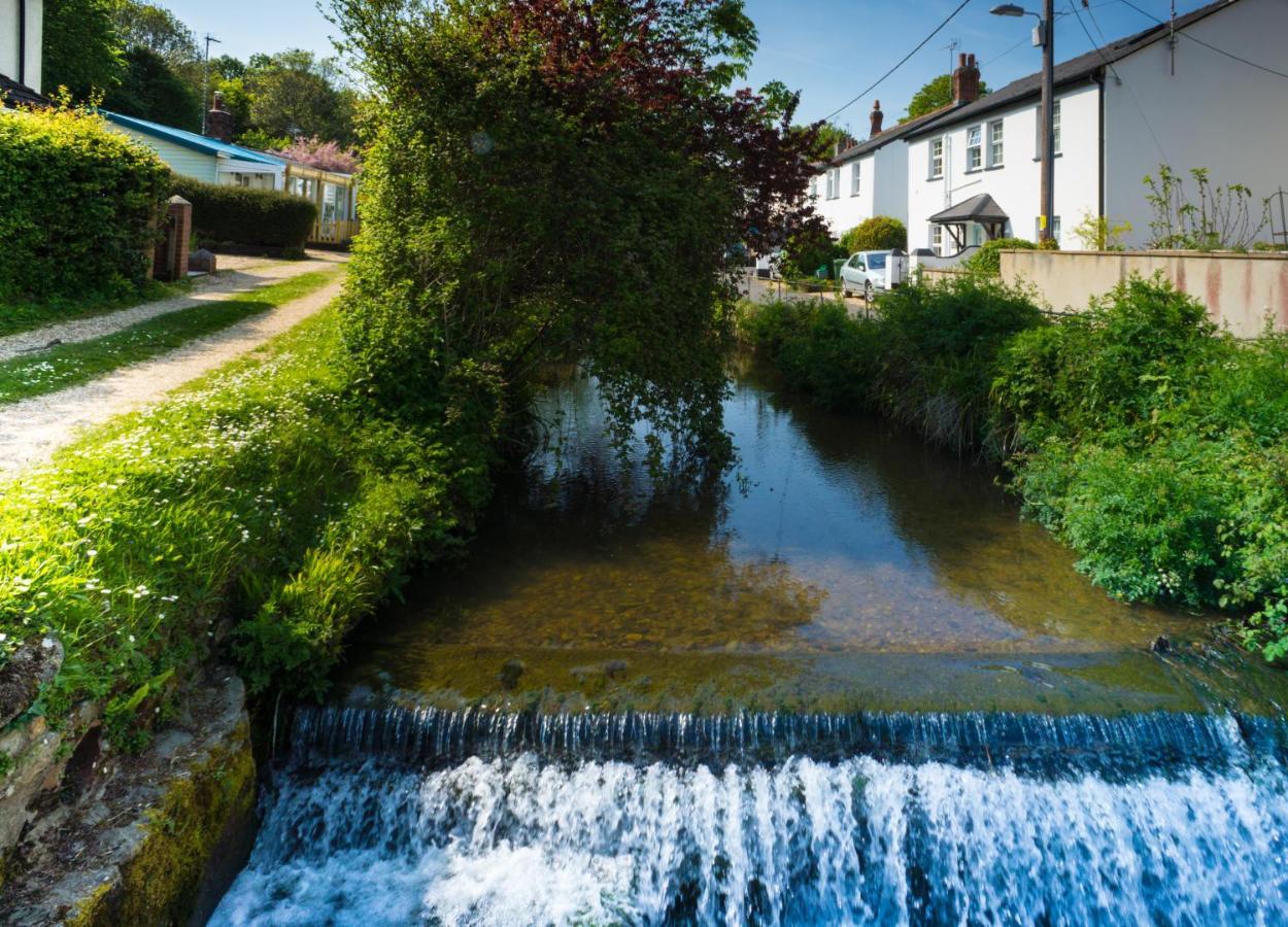 Homestead Lyme Regis Exterior foto